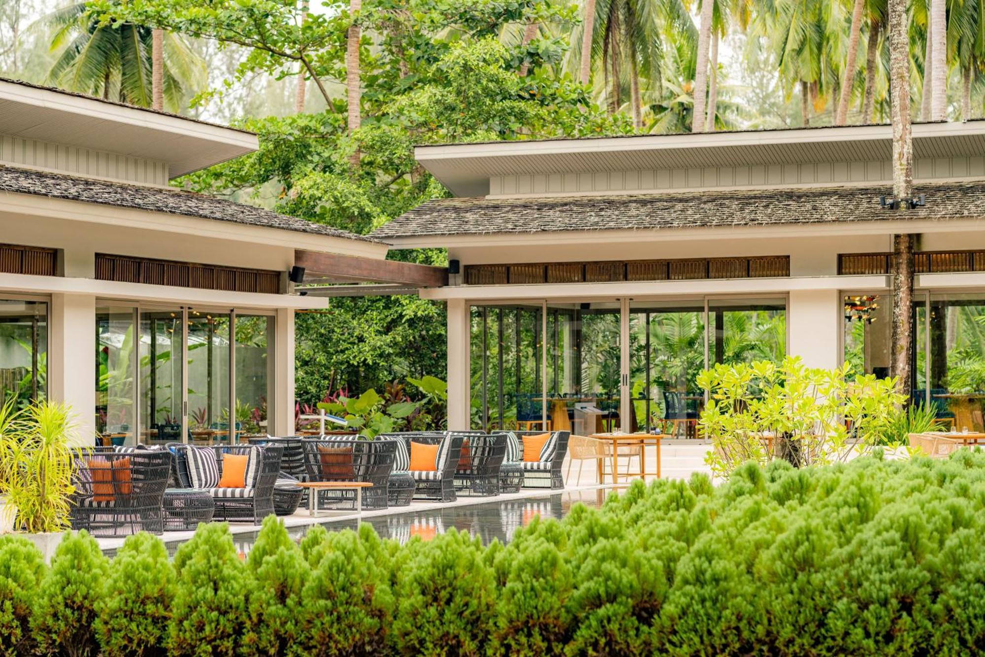 Avani Plus Khao Lak Resort Екстериор снимка